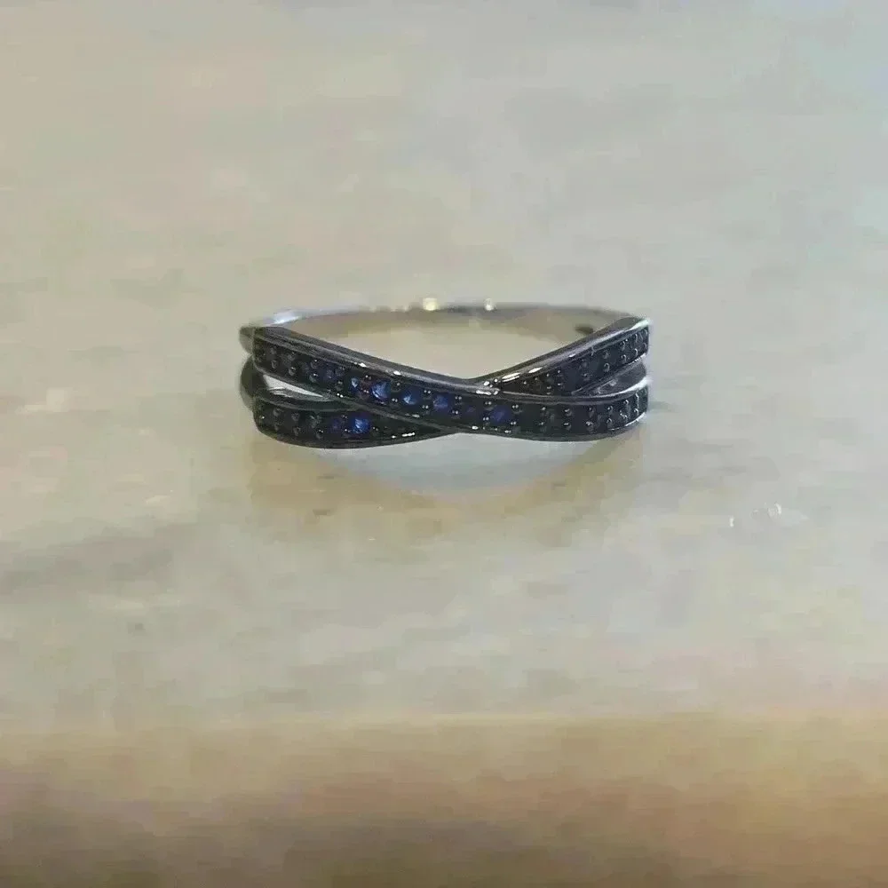 Blue Zircon Crisscross Ring Size 9 New - Picture 6 of 8